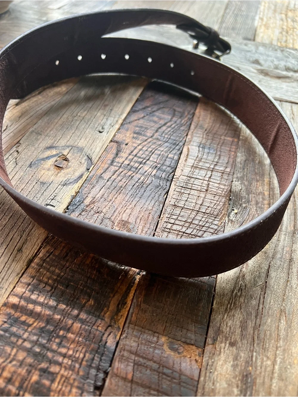 Men’s  Brown Leather Belt with Decorative Silver-Tone Buckle